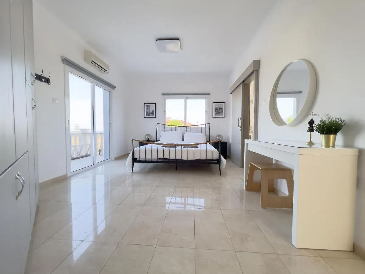 Grand Villa Lynn Seaview Ayia Napa