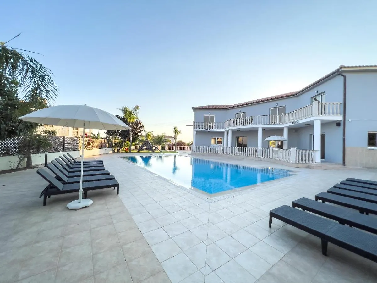Grand Villa Lynn Seaview Ayia Napa